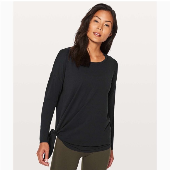 lululemon athletica Tops - Lululemon size 6 to the point long sleeve black